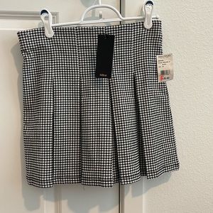 Discovery Plaid Pleated Skirt Size M